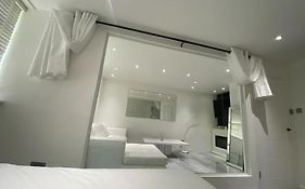 A Comfort & Peaceful Apartment